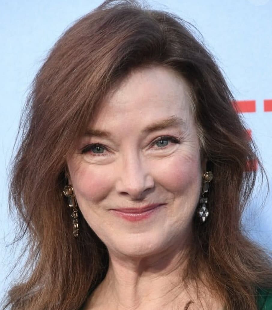 Valerie Mahaffey in Desperate Housewives—and 16 Other Iconic TV Roles Fans Love 4 valerie mahaffey